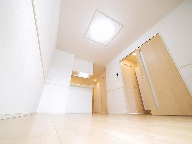 クレールコートⅡの居間・リビング|ゆったり過ごせるリビングです