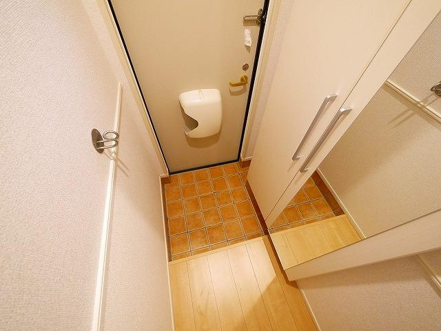 クレールコートⅢの玄関|落ち着いた玄関です