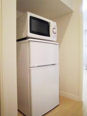 【設備】 | メルベーユ稲毛台 | 冷蔵庫、電子レンジ付き