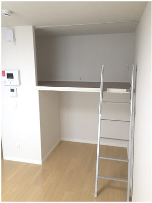 【居間・リビング】 | メルベーユ稲毛台 | 就寝スペースとしてご利用いただけます。