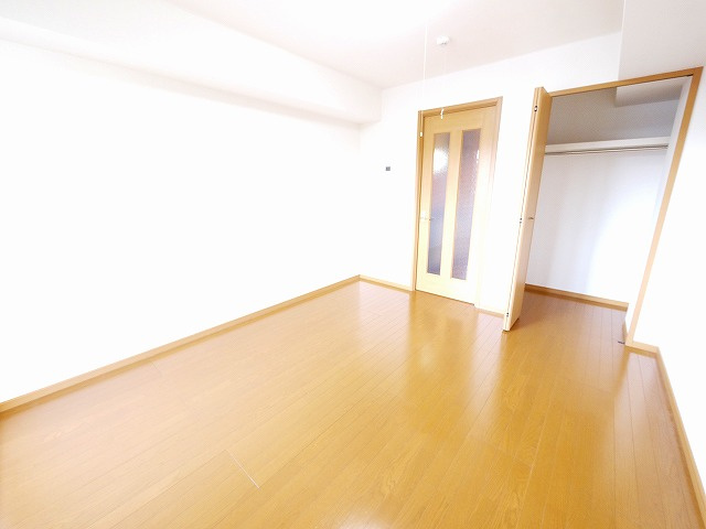 ブリリアント　アコーポリッシュの洋室|使い勝手のいい洋室です