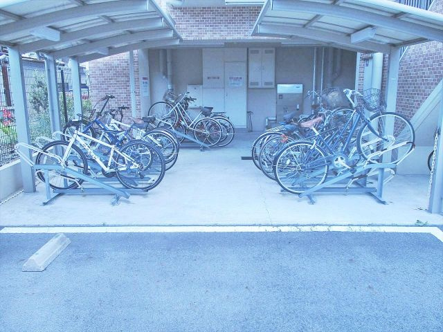 カレント茶屋ヶ坂の駐車場|カレント茶屋ヶ坂