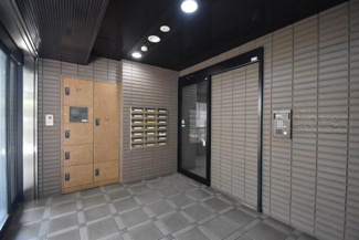 【エントランス】 | エントランスホール　宅配BOX　集合ポスト　オートロック完備