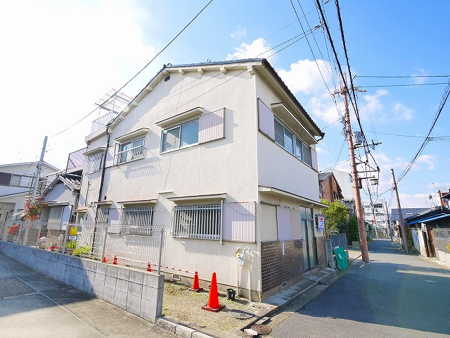 宮本一戸建（南袋町）の外観|キレイな外観です。
