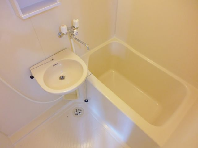 押部マンション2の浴室