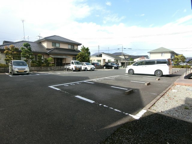 ムーンライトだいせんDの駐車場