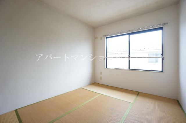 シェル青柳Bの和室