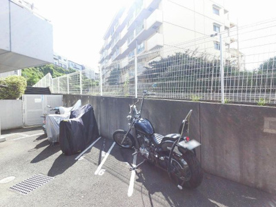 【その他共用部分】 | サングレイス新杉田 | バイク置場
