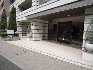 【エントランス】 | JR横浜線「新横浜」駅徒歩8分！横浜市営地下鉄ブルーライン「新横浜」駅徒歩9分！
