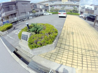 【駐車場】
