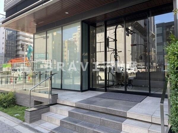 プラウドタワー安堂寺 BRAVI不動産のエントランス