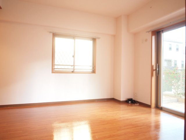 Ksガーデン北山の居間・リビング