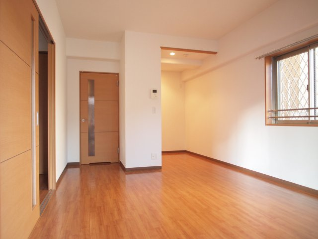 Ksガーデン北山の居間・リビング