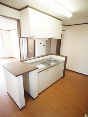 【キッチン】 | コスモスA | オープンキッチンで開放感があります♪♪