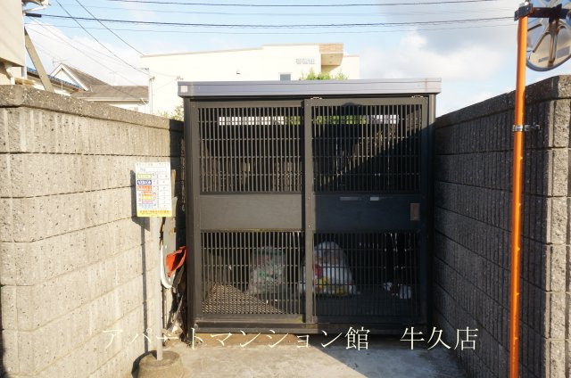 セレッソ参番館のエントランス