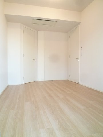 ブランズタワーみなとみらいの洋室