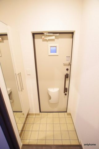 ハピネス浦江2の玄関