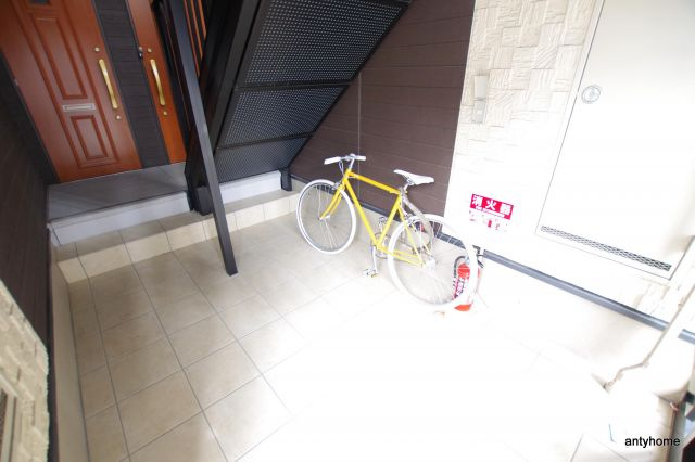 ハピネス浦江2のロビー