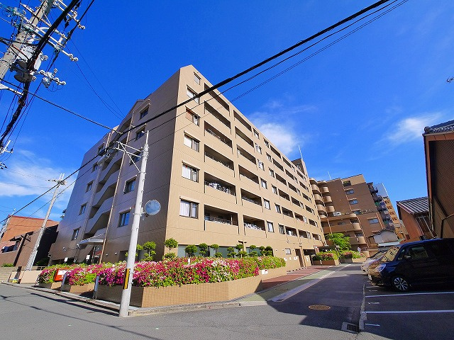 朝日プラザアーバネート奈良Ⅱの外観|キレイな外観です。
