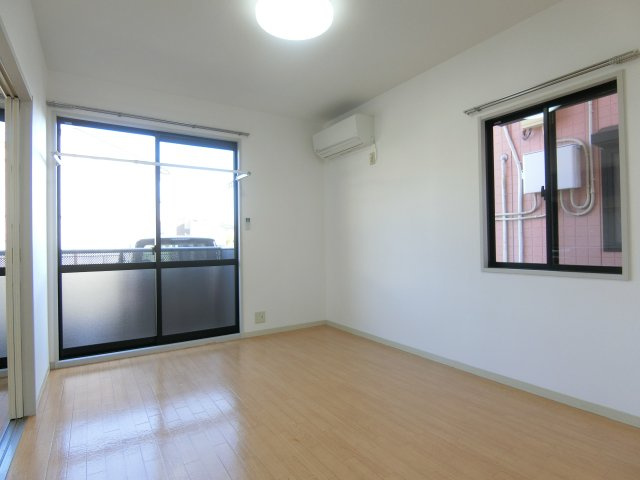 サングリーンA棟の洋室