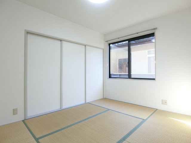 サングリーンA棟の和室