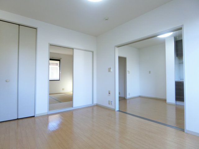 サングリーンA棟の洋室