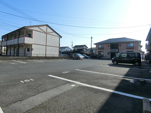 サングリーンA棟の駐車場