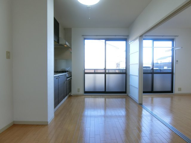 サングリーンA棟の居間・リビング