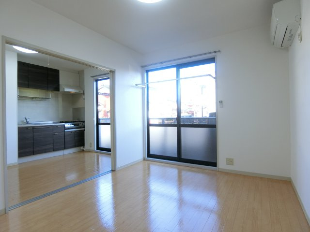 サングリーンA棟の洋室