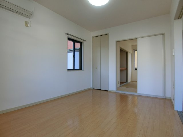 サングリーンA棟の洋室