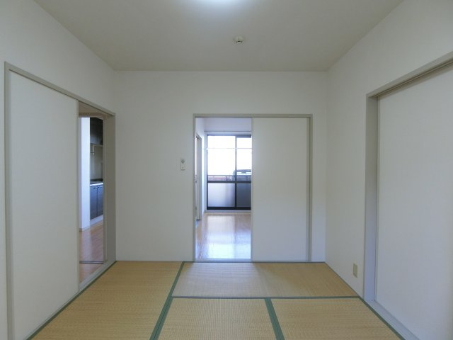 サングリーンA棟の和室