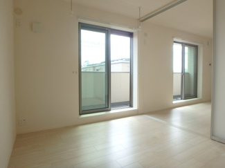 【洋室】 | SKY RESIDENCE