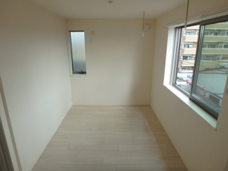 【洋室】 | SKY RESIDENCE