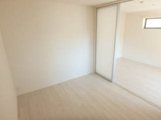 【洋室】 | SKY RESIDENCE