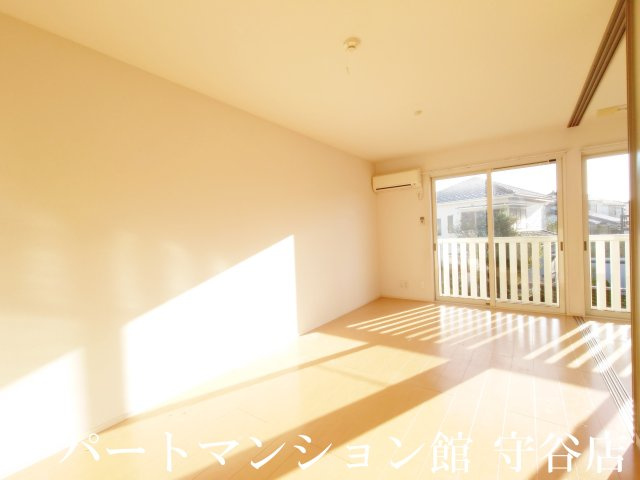 プランドール清水の居間・リビング