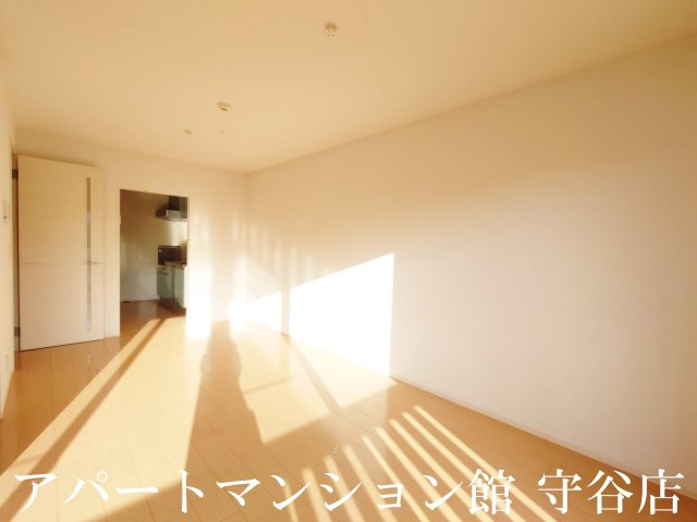 プランドール清水の居間・リビング