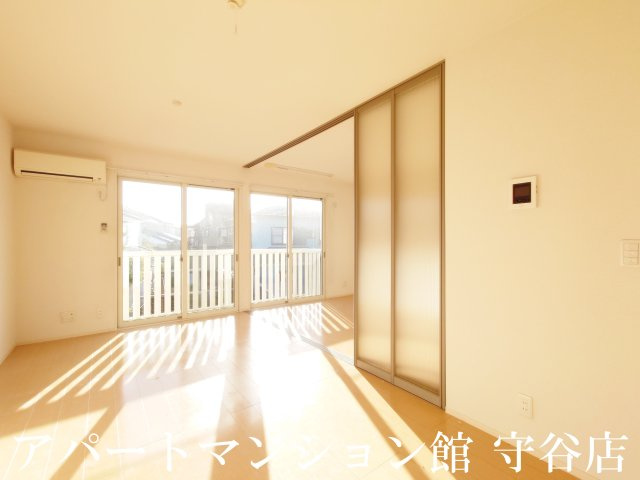 プランドール清水の居間・リビング