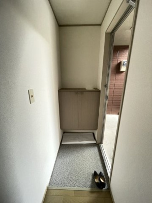 【玄関】 | プレミール竹松本町