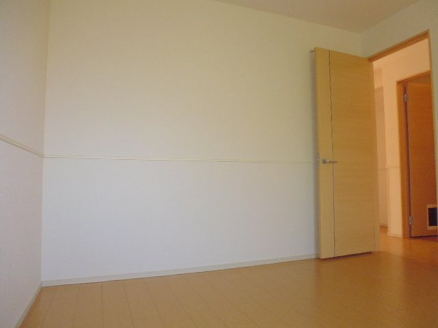 ヴィヴァーチェⅡの寝室|洋室