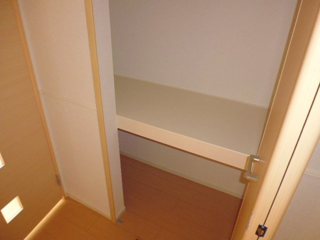倉敷市福田町古新田のアパートの収納