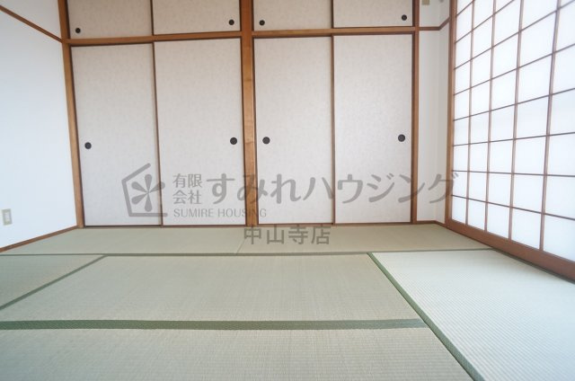 プリヴェール中山の和室