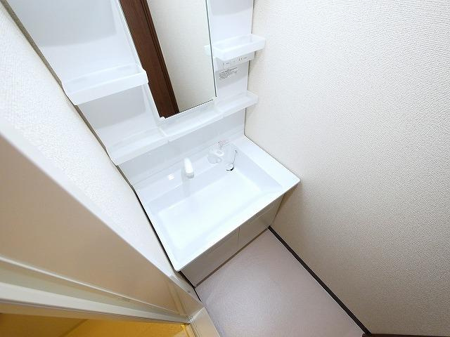 グランドビル竹の花の洗面所|明るい洗面所です