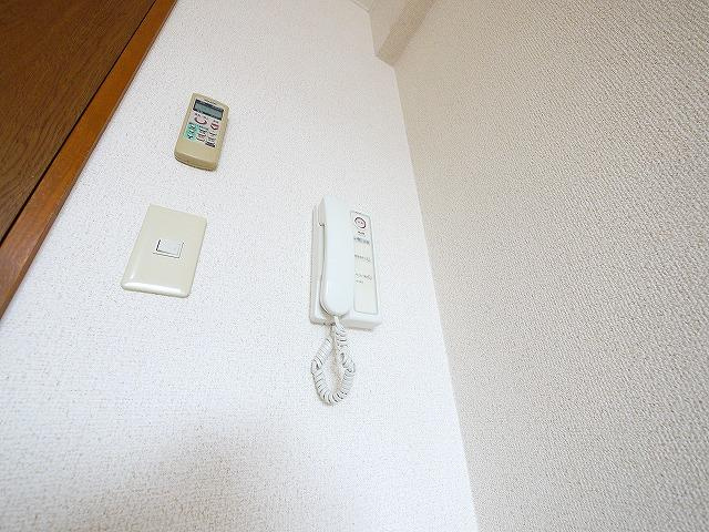 グランドビル竹の花のセキュリティ|インターホンが付いているお部屋です