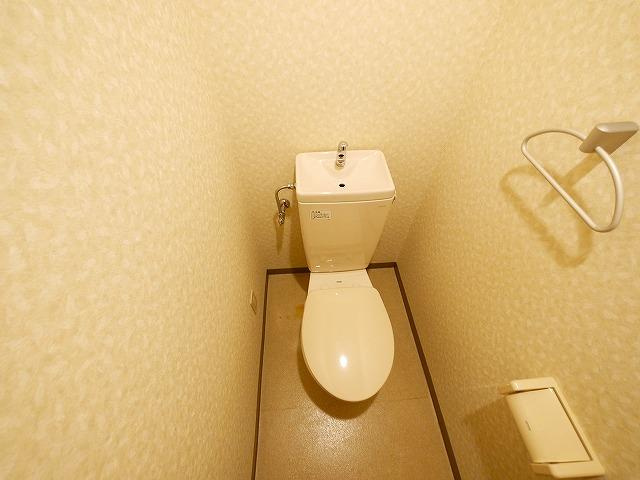 グランドビル竹の花のトイレ|落ち着いた色調のトイレです