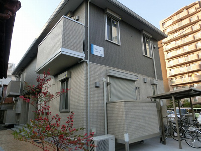 【外観】 | ペシュール | ペシュール　軽量鉄骨造２階建て　２色使いのタイル張り