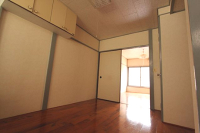 【洋室】 | 大富ハウス | 別タイプのお部屋になります。