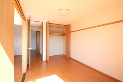 【寝室】 | アルカンシェル | 落ち着いて過ごせるお部屋なので、寝室にいかがでしょうか