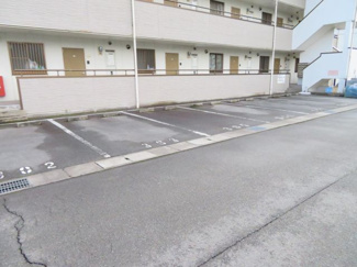 【駐車場】 | 第二柏原マンション