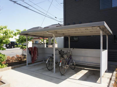 【その他共用部分】 | ＣＩＴＹ　ＰＡＬ（シティーパル）B | 屋根付きの駐輪場があります♪