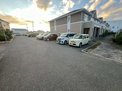 【駐車場】 | チェリーあい | 駐車場